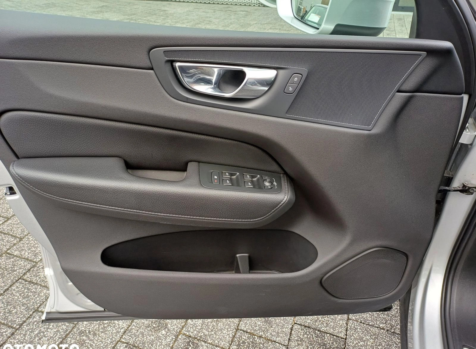 Volvo XC 60 cena 149900 przebieg: 74033, rok produkcji 2020 z Knurów małe 277